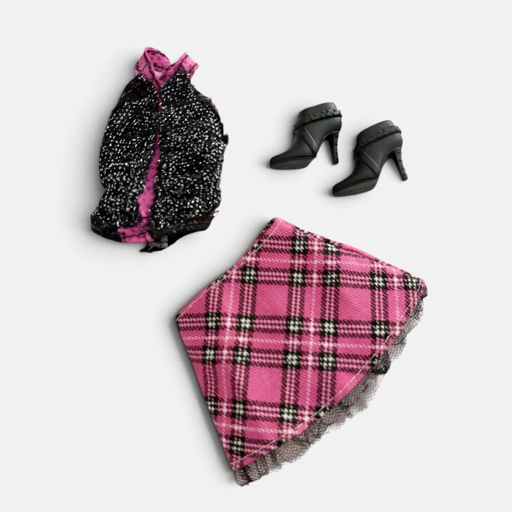 Barbie Doll Fashion Fever My Scene Black Pink Tank Top Plaid Skirt Heels Outifit